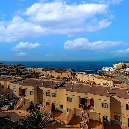 Ocean View 2bdr. Triplex *