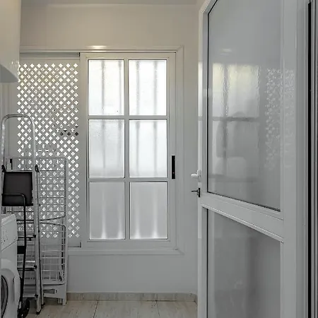 Ocean View 2bdr. Triplex *
