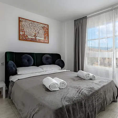 Ocean View 2bdr. Triplex * Callao Salvaje