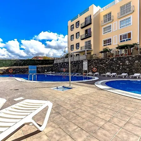 Ocean View 2bdr. Triplex *